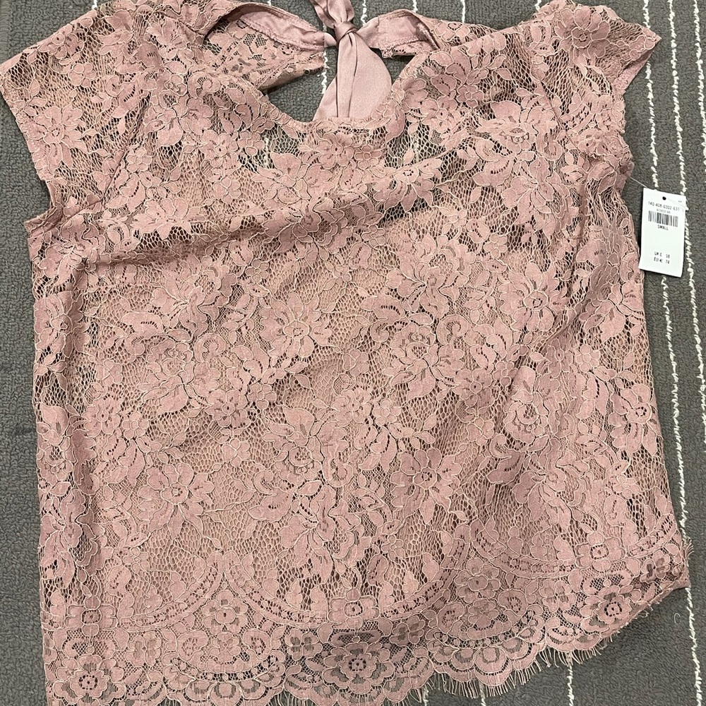 Lace top abercrombie and fitch size small